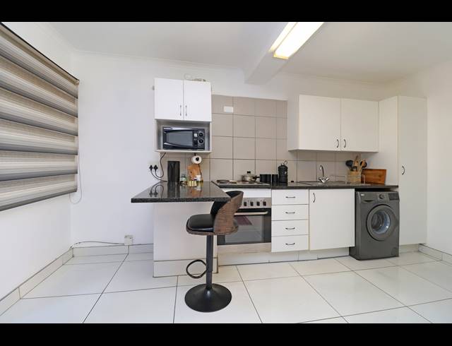 1 BEDROOM APARTMENT FOR SALE IN FERNDALE
